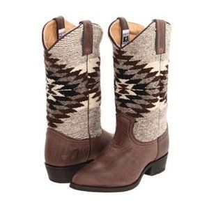 IN SEARCH OF Frye Billy Navajo Blanket Boots 7.5/8